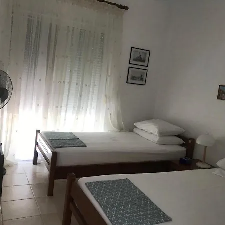 Nyaraló Secret Edem *